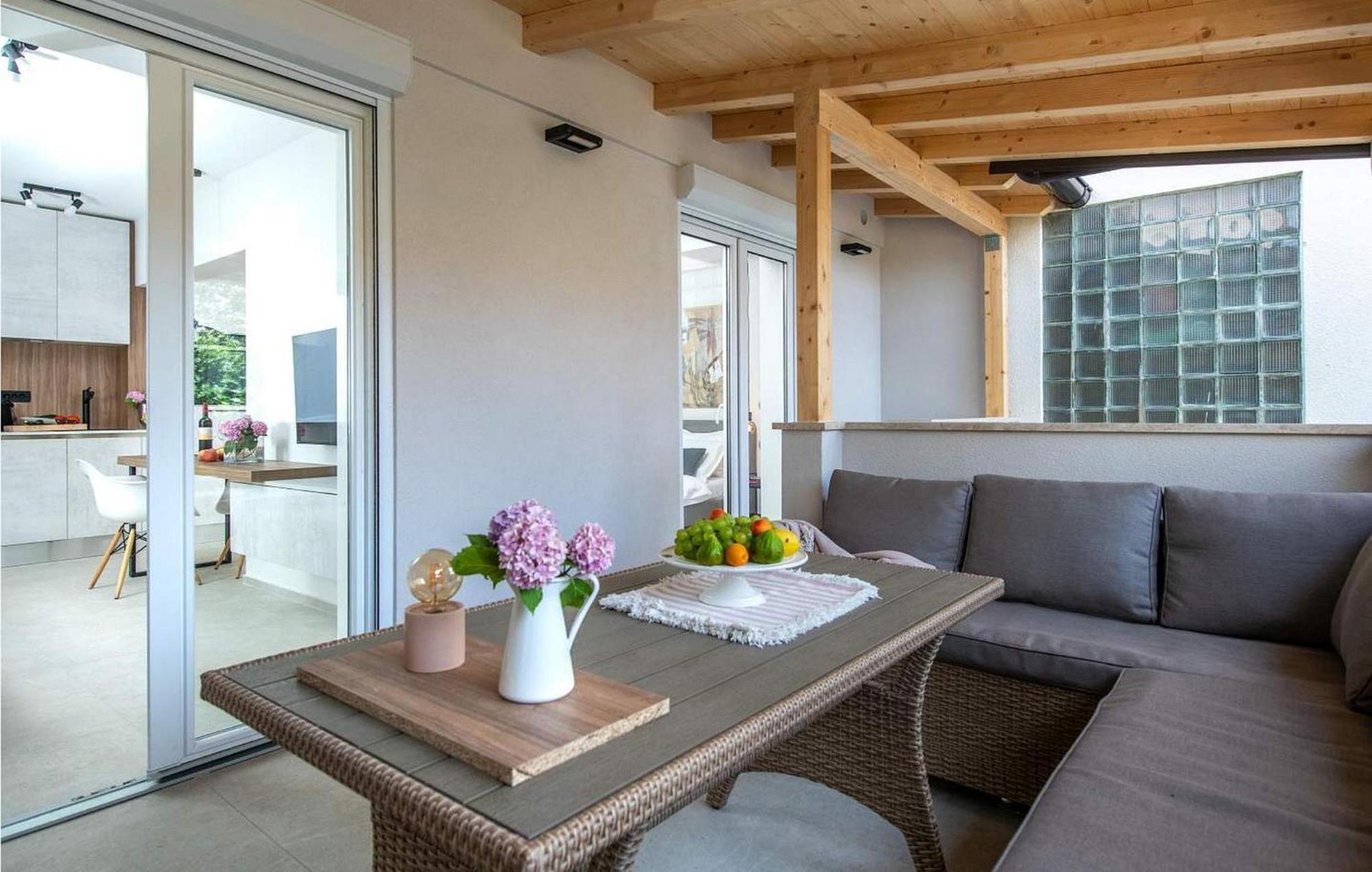 Nevera Apartman